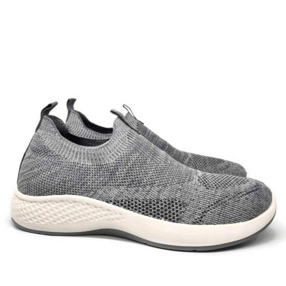 Tommy Bahama Flint Jogger Light Grey Knit Pull-On No-Lace Memory Foam Sneakers - Picture 5 of 10